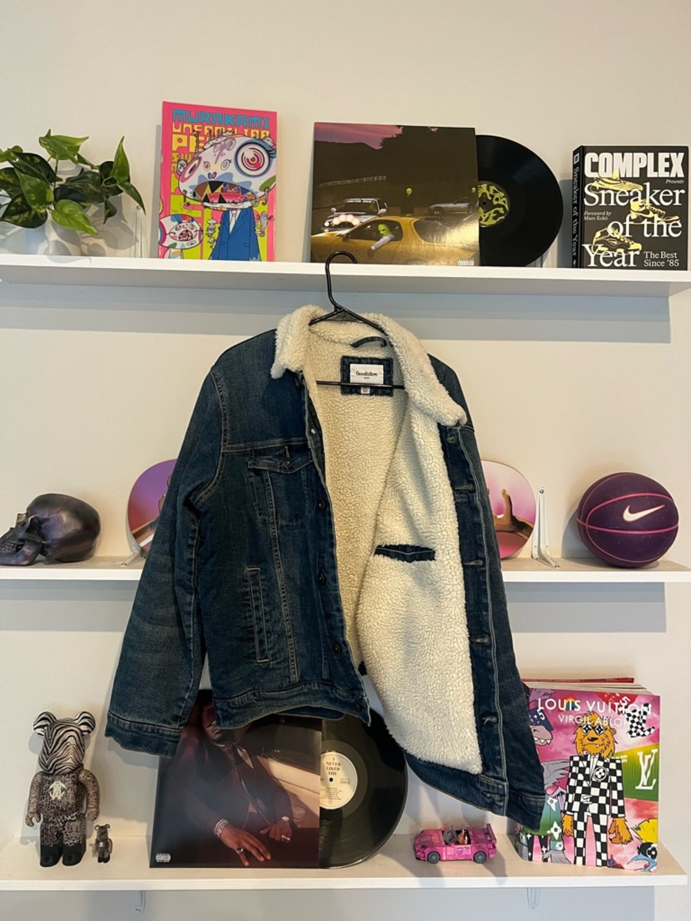 listing-status-banner